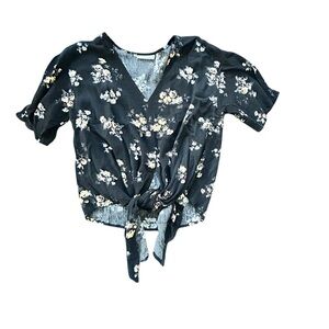 LUQ Black Floral Women's Blouse size XS